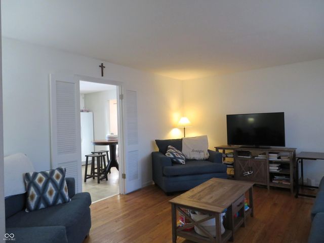 8733 Ellington Drive, Indianapolis, IN 46234