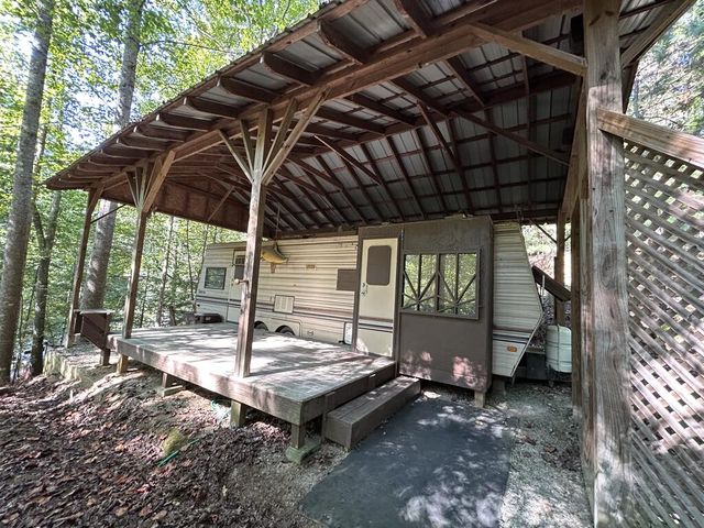 985 Ogden Drive, Ellijay, GA 30540