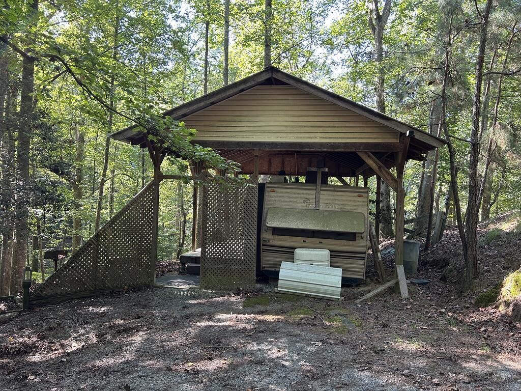 985 Ogden Drive, Ellijay, GA 30540
