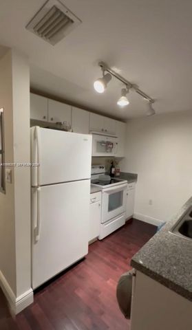 2740 SW 28th Ter 503, Miami, FL 33133