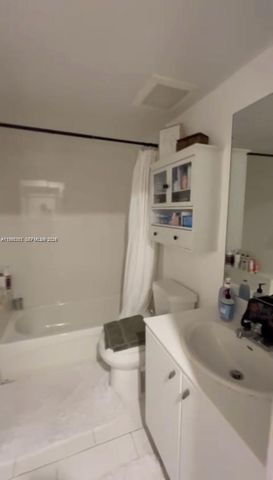 2740 SW 28th Ter 503, Miami, FL 33133