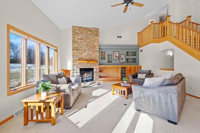 7655 Heather Knoll Lane, Verona, WI 53593