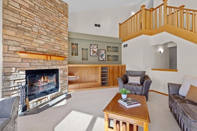 7655 Heather Knoll Lane, Verona, WI 53593