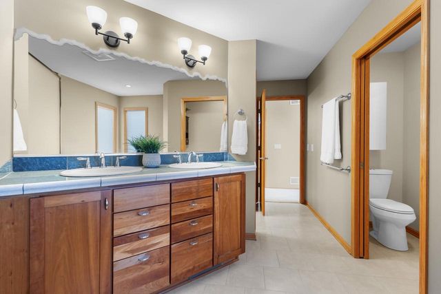 7655 Heather Knoll Lane, Verona, WI 53593