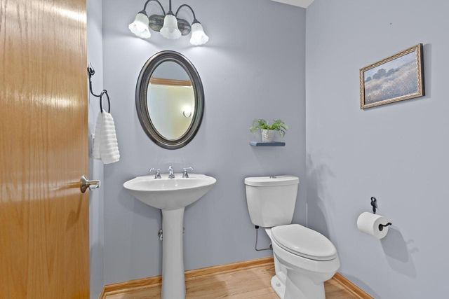 7655 Heather Knoll Lane, Verona, WI 53593