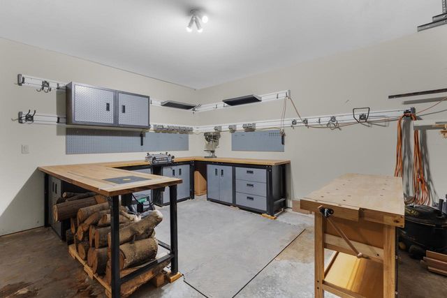 7655 Heather Knoll Lane, Verona, WI 53593