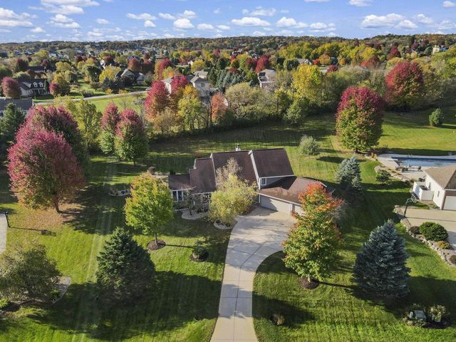 7655 Heather Knoll Lane, Verona, WI 53593