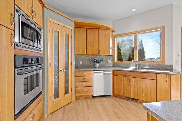 7655 Heather Knoll Lane, Verona, WI 53593