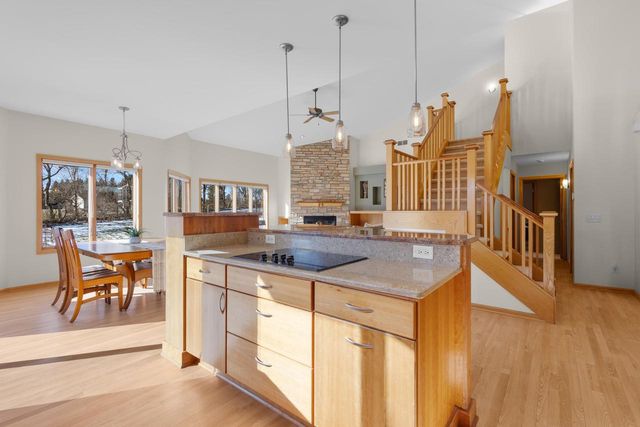 7655 Heather Knoll Lane, Verona, WI 53593