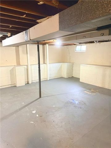 9135 Richards Drive, Raytown, MO 64133