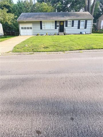 9135 Richards Drive, Raytown, MO 64133