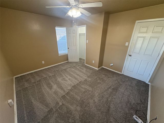 105 Southland Drive, Sanger, TX 76266