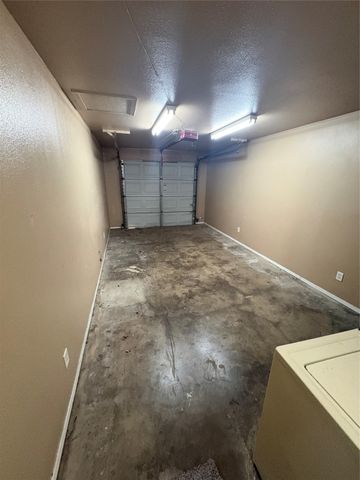 105 Southland Drive, Sanger, TX 76266