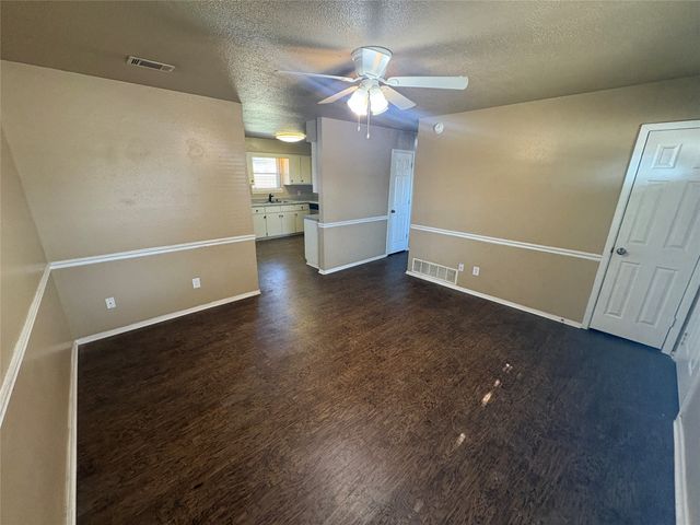105 Southland Drive, Sanger, TX 76266