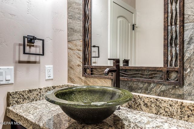 12800 COZY COVE Avenue, El Paso, TX 79938
