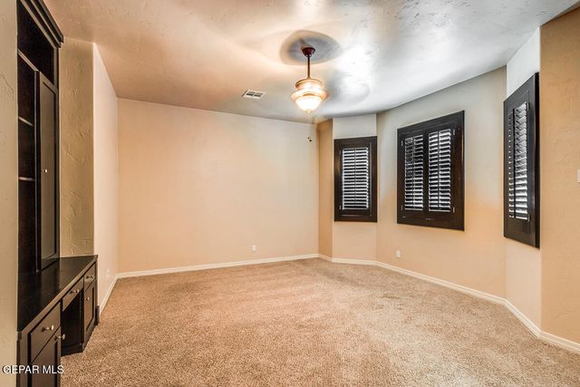 12800 COZY COVE Avenue, El Paso, TX 79938