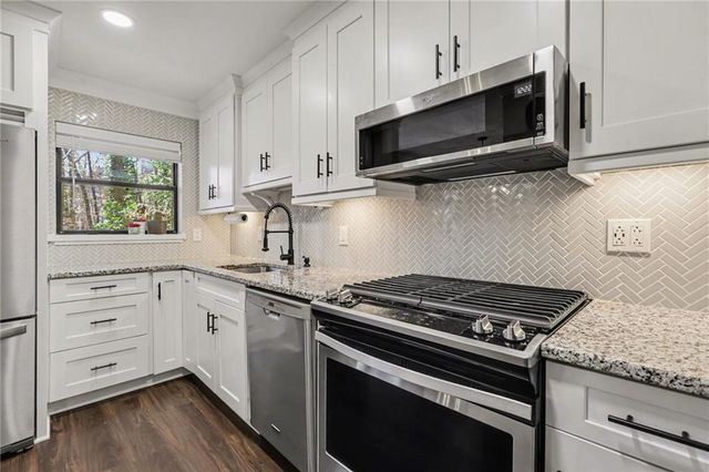 405 River Mill Circle, Roswell, GA 30075