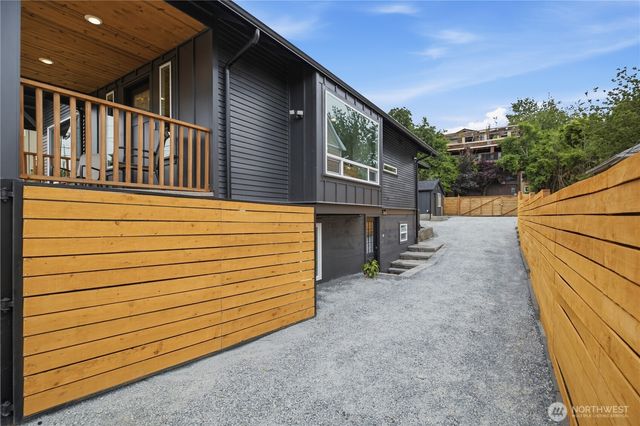 2107 21st Avenue S, Seattle, WA 98144