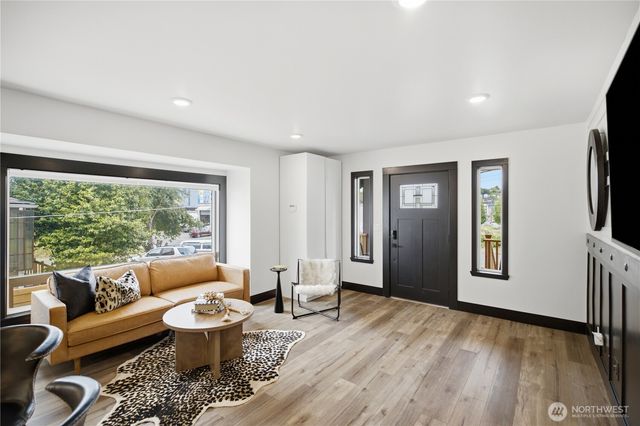 2107 21st Avenue S, Seattle, WA 98144