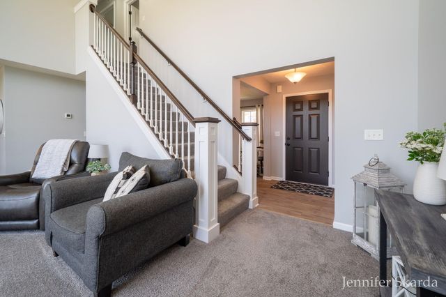 2930 E Morgan Trail NE, Rockford, MI 49341