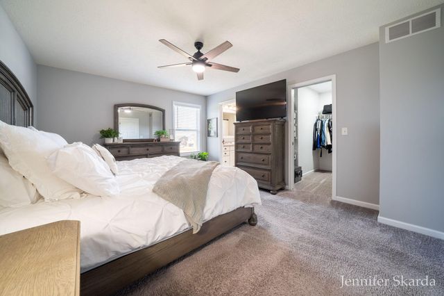 2930 E Morgan Trail NE, Rockford, MI 49341