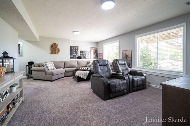 2930 E Morgan Trail NE, Rockford, MI 49341