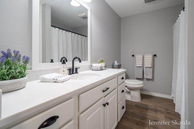 2930 E Morgan Trail NE, Rockford, MI 49341