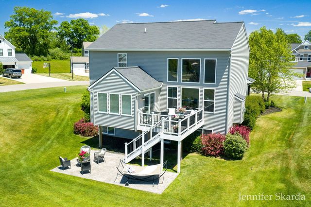 2930 E Morgan Trail NE, Rockford, MI 49341