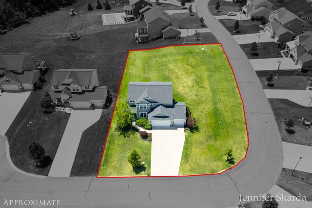 2930 E Morgan Trail NE, Rockford, MI 49341