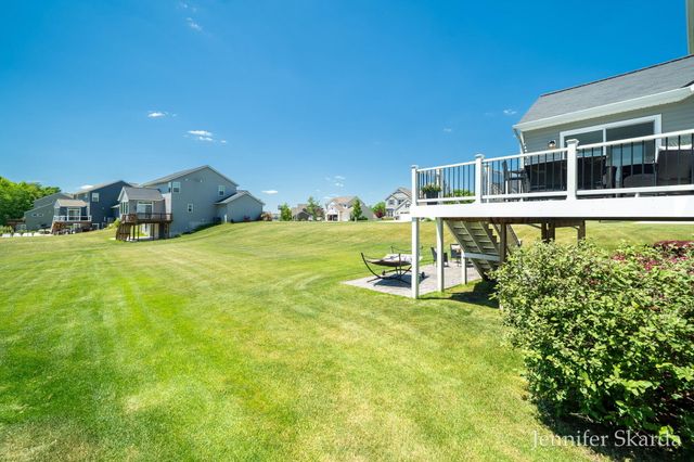 2930 E Morgan Trail NE, Rockford, MI 49341
