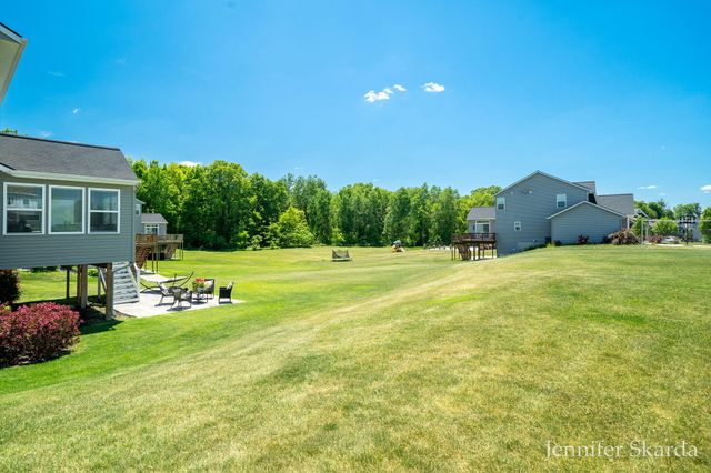 2930 E Morgan Trail NE, Rockford, MI 49341