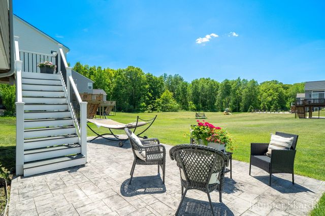 2930 E Morgan Trail NE, Rockford, MI 49341