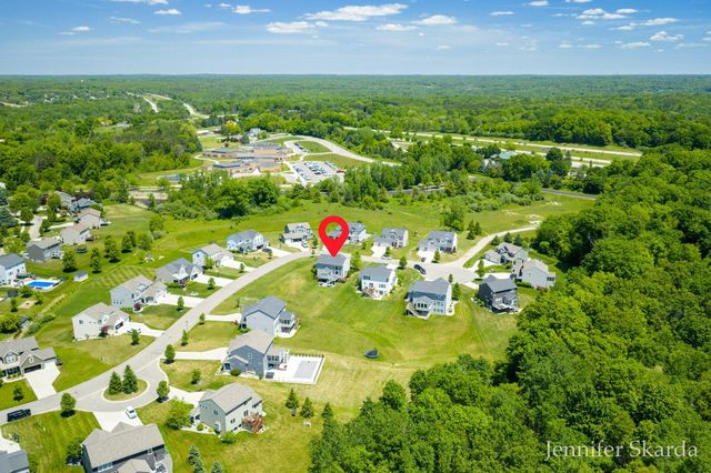 2930 E Morgan Trail NE, Rockford, MI 49341