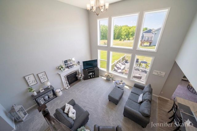 2930 E Morgan Trail NE, Rockford, MI 49341