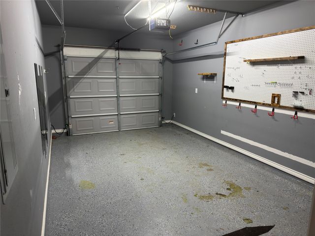 201 E 6th Street, Mcgregor, TX 76657