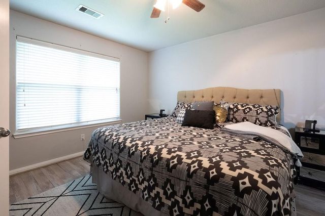 10320 Stone Gate Drive, Conroe, TX 77385
