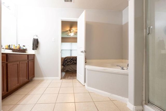 10320 Stone Gate Drive, Conroe, TX 77385