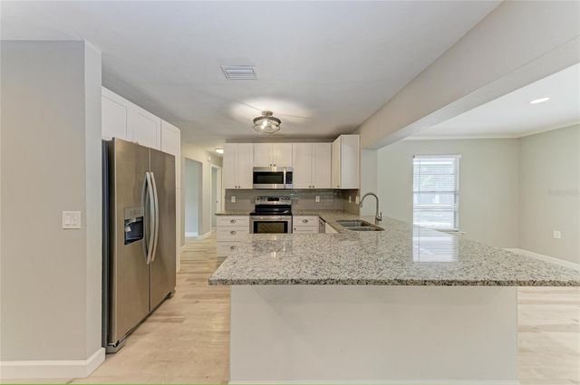 4913 32ND STREET E, Bradenton, FL 34203