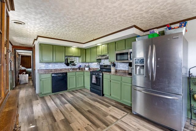 5780 E 400 S, Columbia City, IN 46725