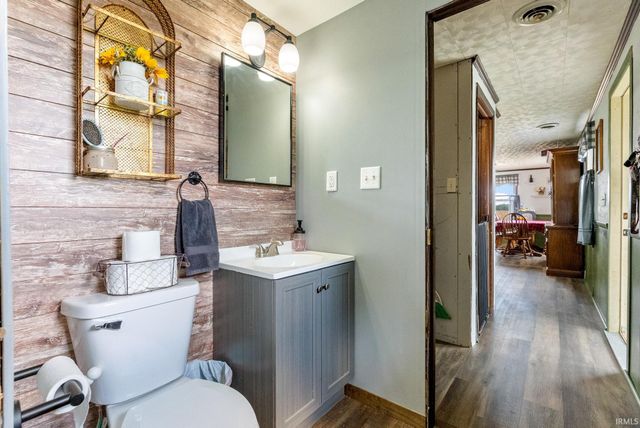 5780 E 400 S, Columbia City, IN 46725