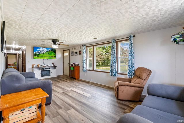 5780 E 400 S, Columbia City, IN 46725