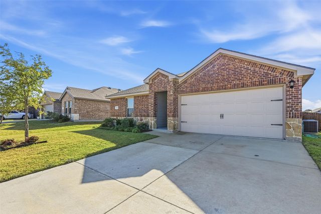 412 Wrangler Drive, Josephine, TX 75189