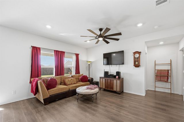 412 Wrangler Drive, Josephine, TX 75189