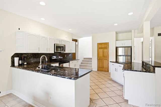 3269 Saint Andrews Drive, Port Huron, MI 48060