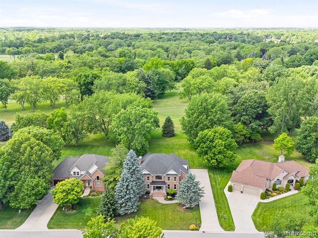 3269 Saint Andrews Drive, Port Huron, MI 48060