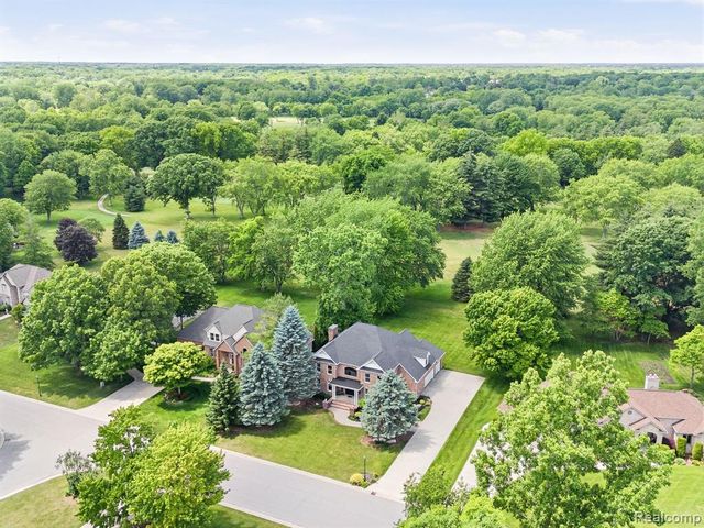 3269 Saint Andrews Drive, Port Huron, MI 48060