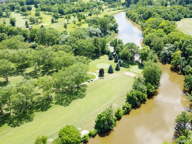 3269 Saint Andrews Drive, Port Huron, MI 48060