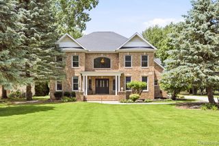 3269 Saint Andrews Drive, Port Huron, MI 48060