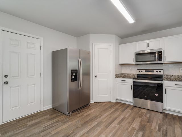 1252 Fieldstone Drive, Pontiac City, MI 48340