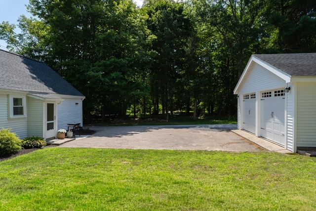 30 Worcester St, Taunton, MA 02780
